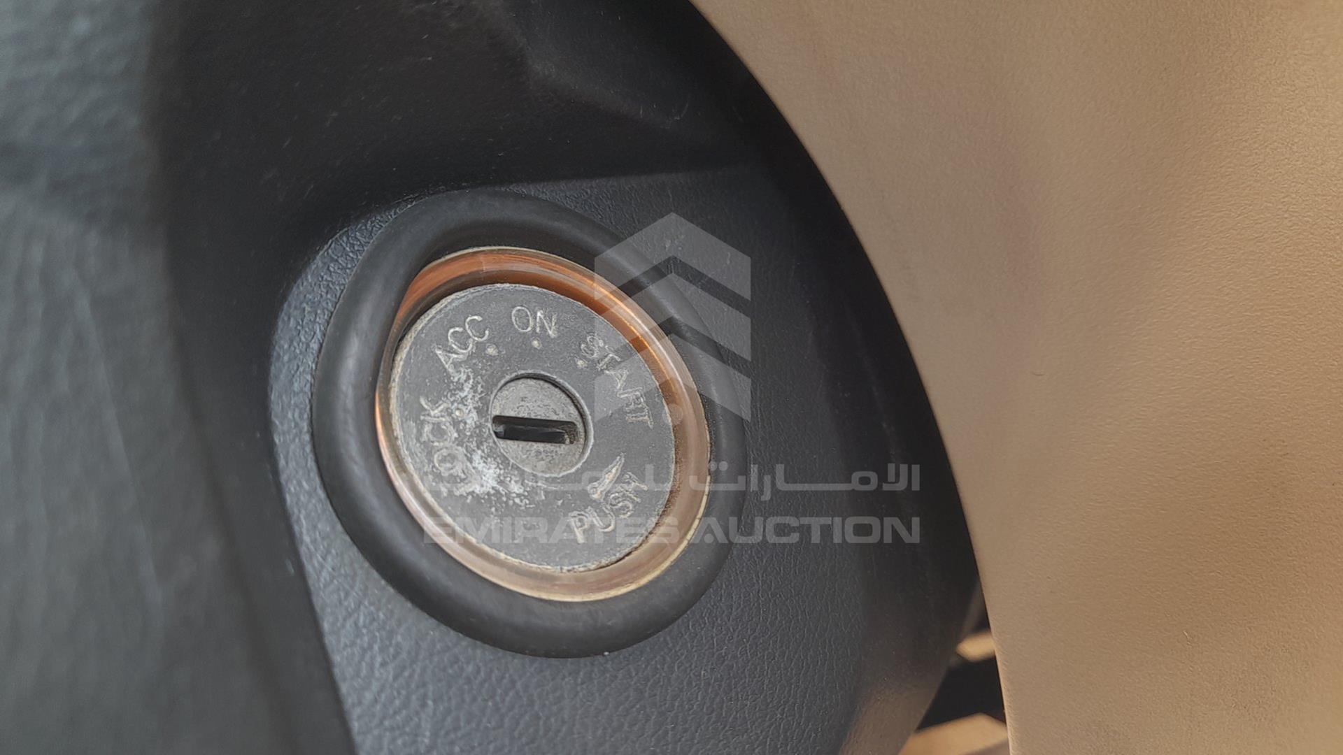 2007 MITSUBISHI PAJERO VIN: JMYLRV93W7J716768