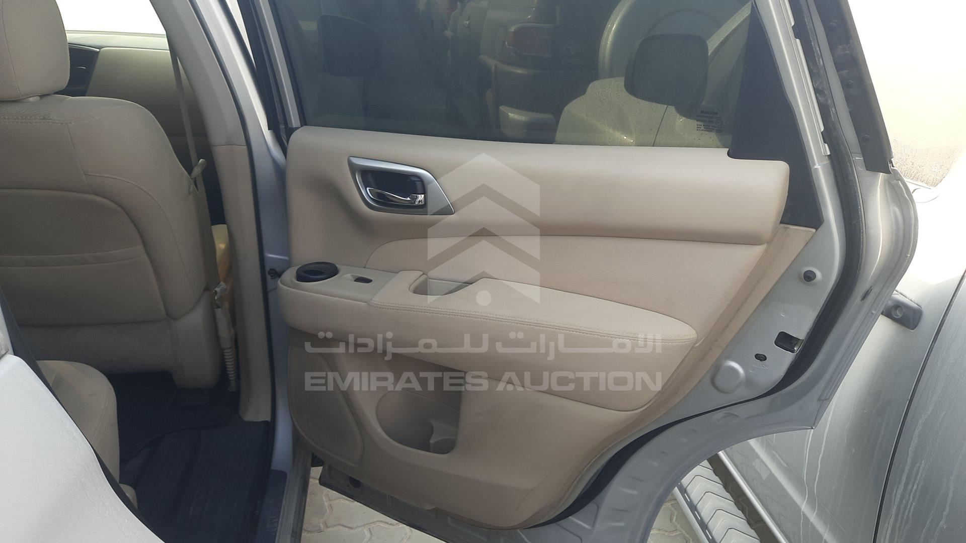 2016 NISSAN PATHFINDER VIN: 5N1AR2M50GC648132