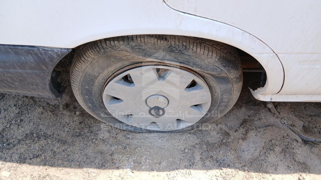 1999 Nissan Sunny — Rear Right Tyre — Photo 25