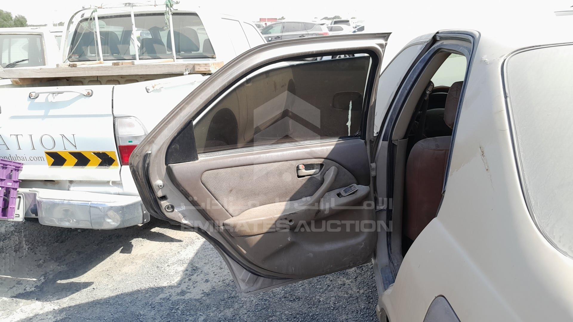 2001 TOYOTA CAMRY VIN: 4T1BG22K91U061268