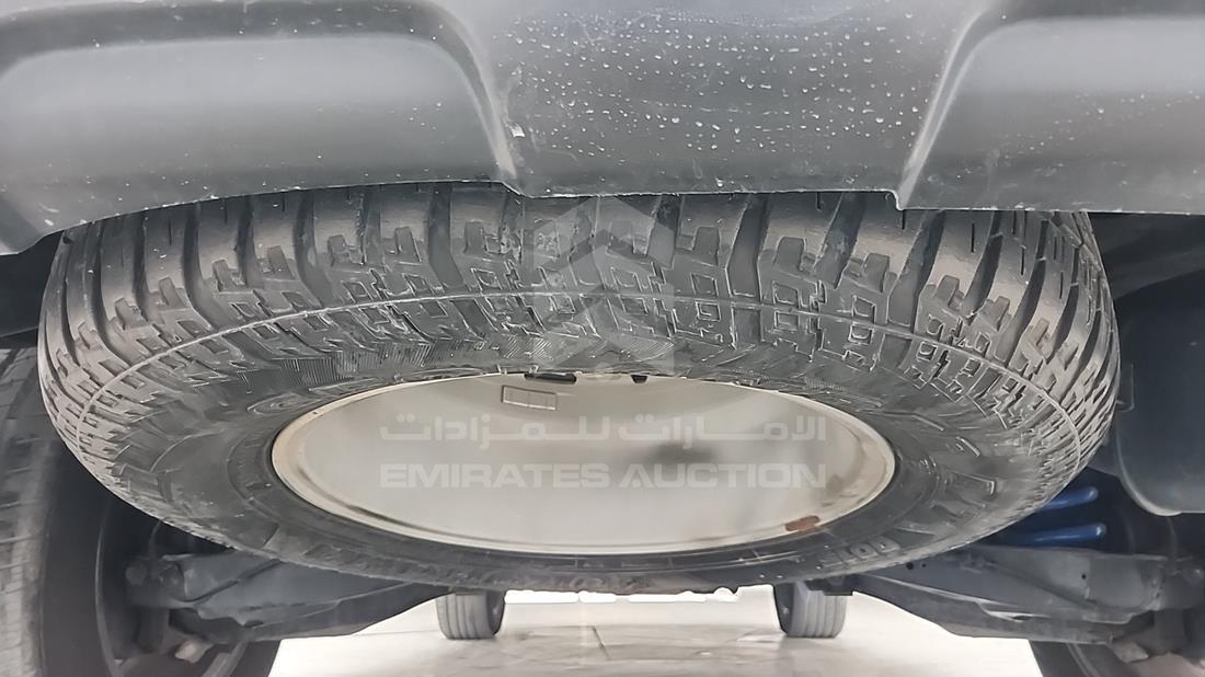 نيسان باترول 2014 — الإطار الاحتياطي — صورة 26
