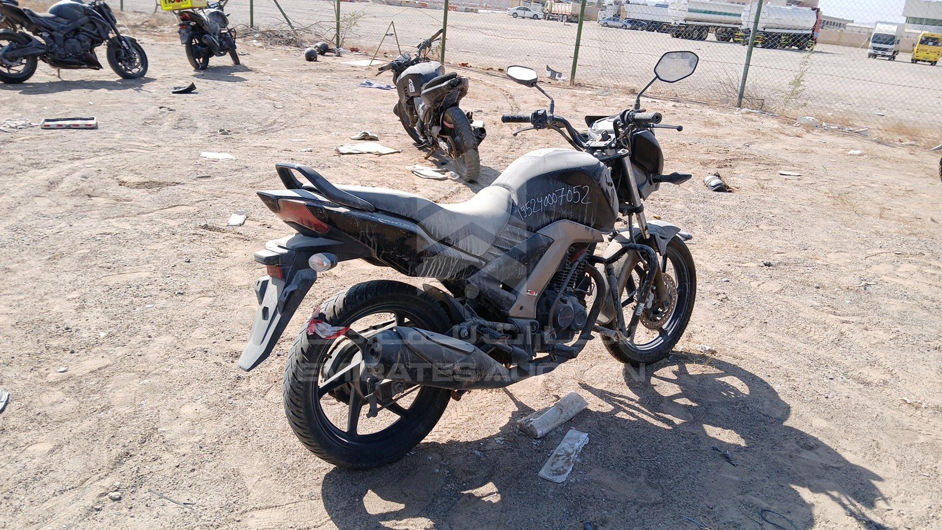 2016 HONDA UNICORN VIN: ME4KC2037G8003970