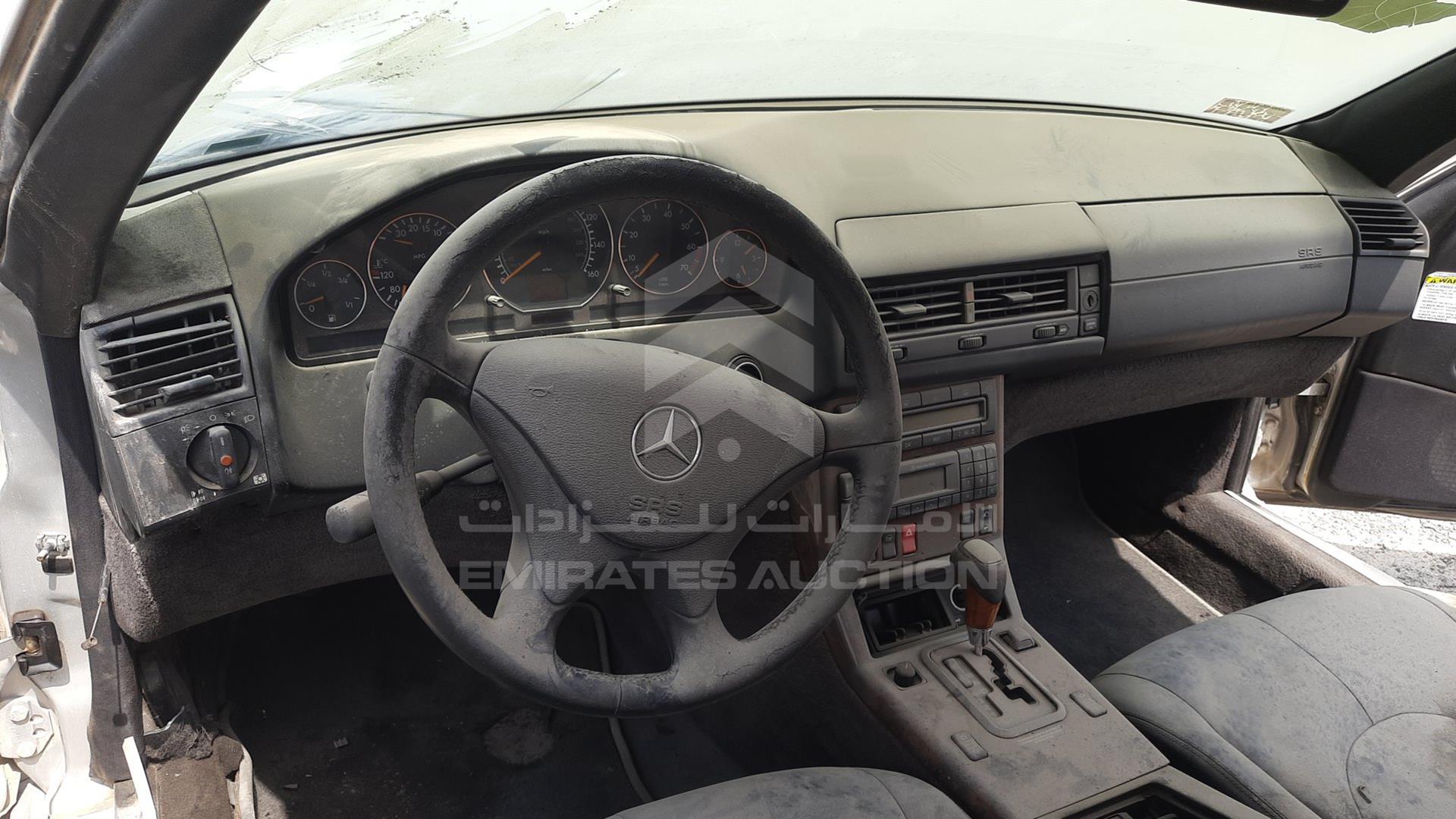 2001 MERCEDES SL 500 VIN: WDBFA68F61F197062