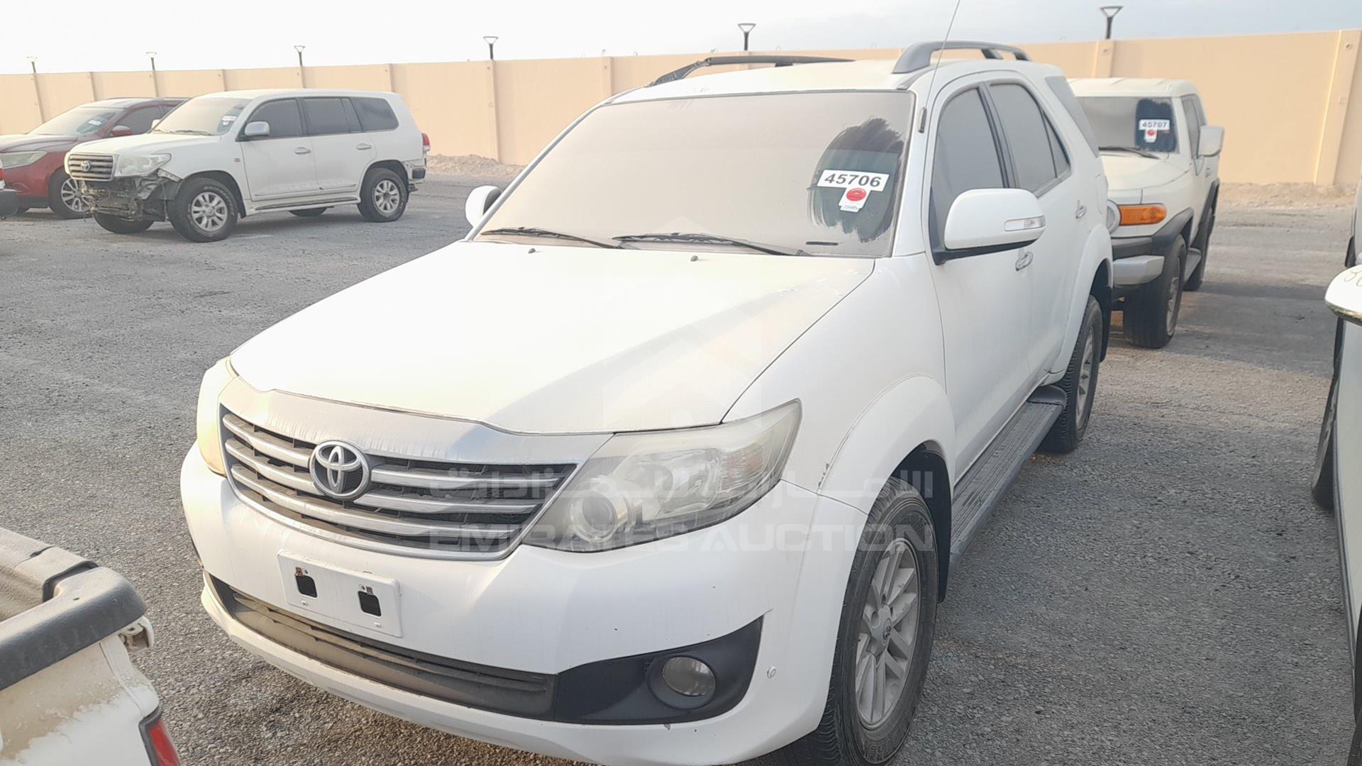 2014 TOYOTA FORTUNER VIN: MHFYU59G4E7032747