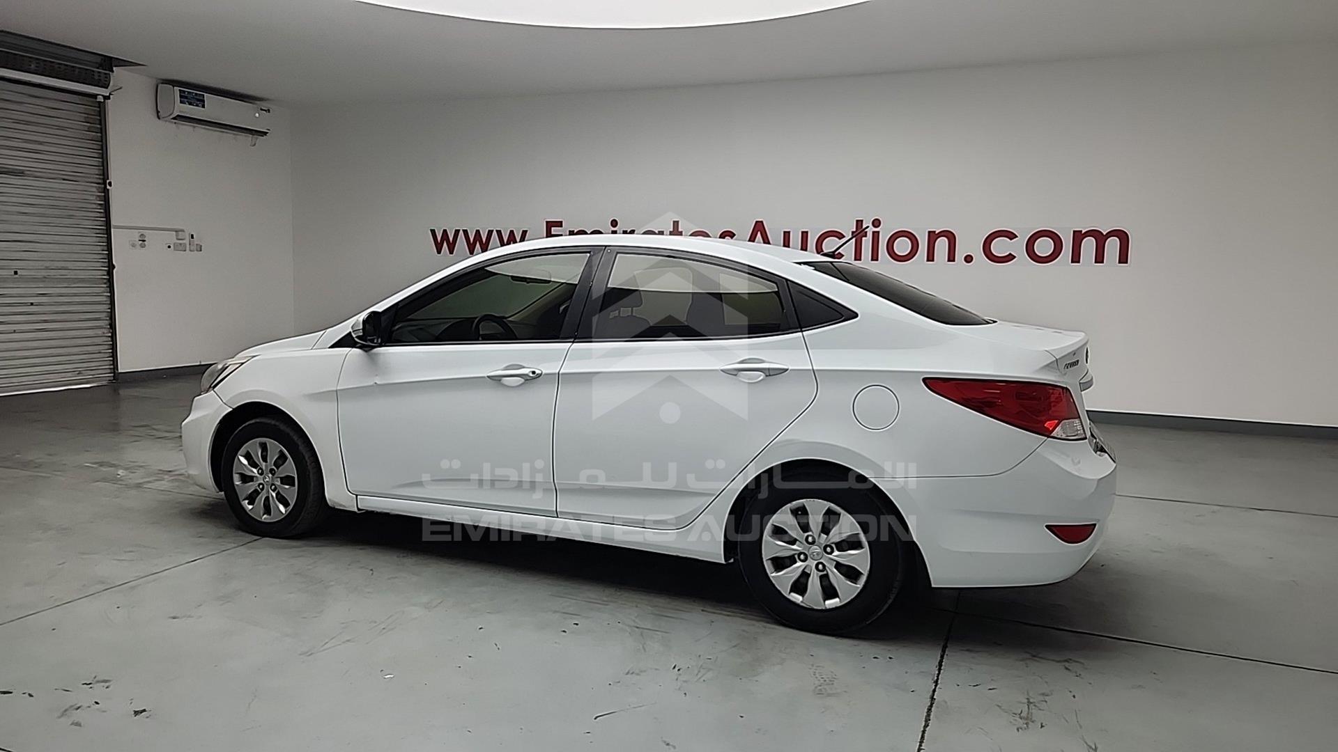 2017 HYUNDAI ACCENT VIN: KMHCT41B5HU235733