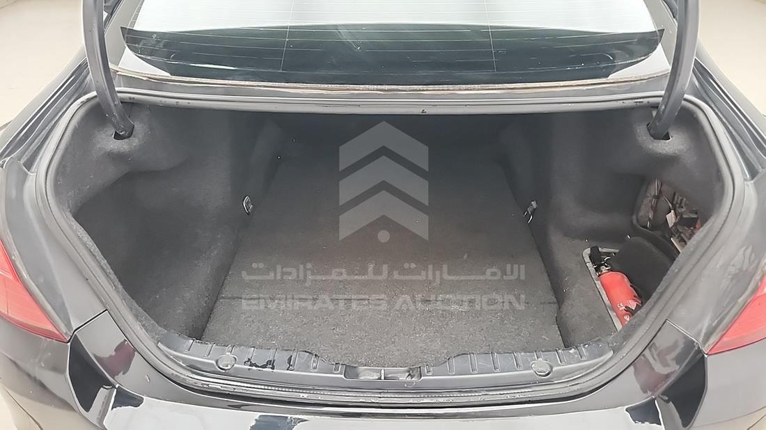 بي ام دبليو 535 اى 2015 — زاوية صندوق السيارة — صورة 25