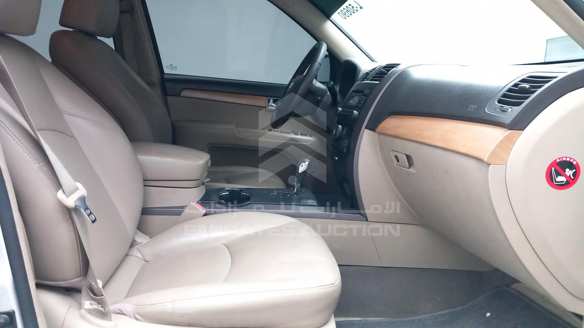 2013 KIA MOHAVE VIN: KNAKN8110D5098632