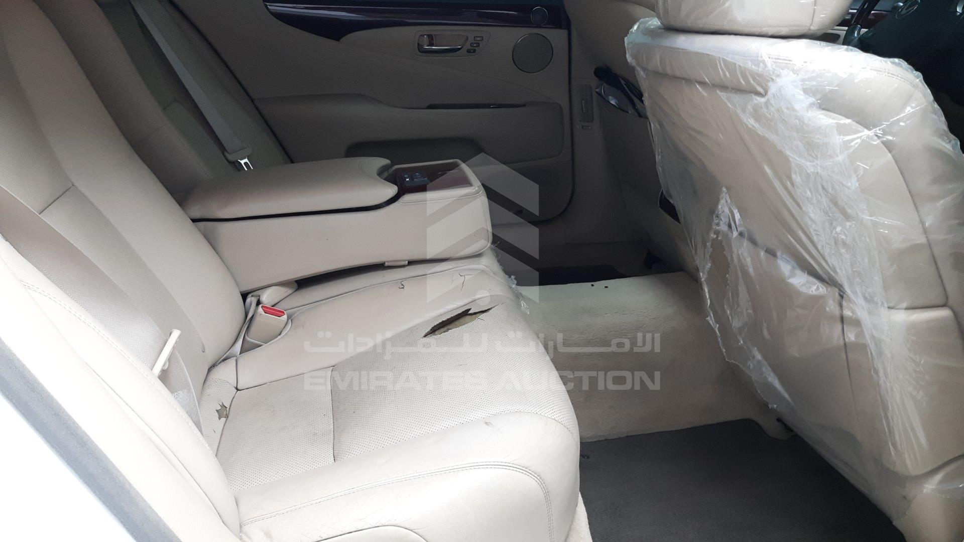 2007 LEXUS LS 460 L VIN: JTHGL46F675016000