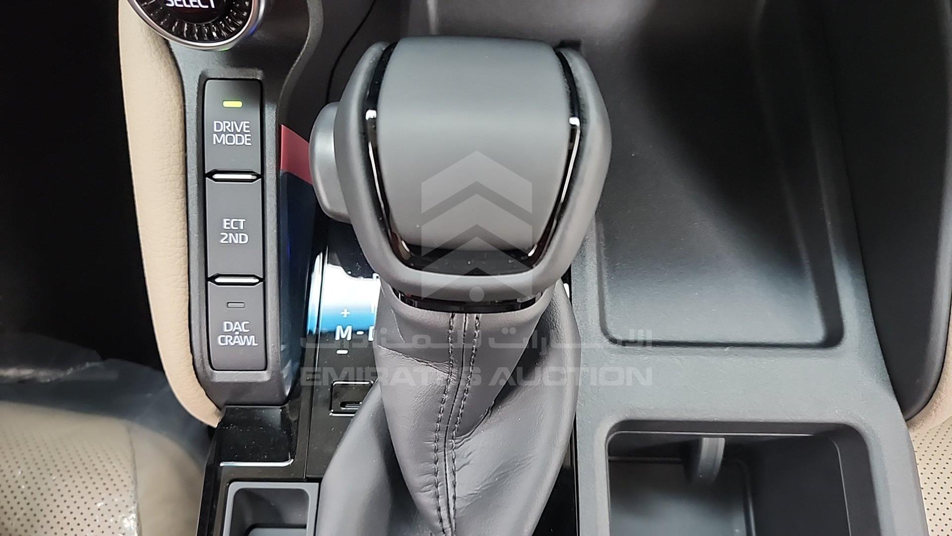 2024 TOYOTA PRADO VIN: JTEAACAJ4RK005516