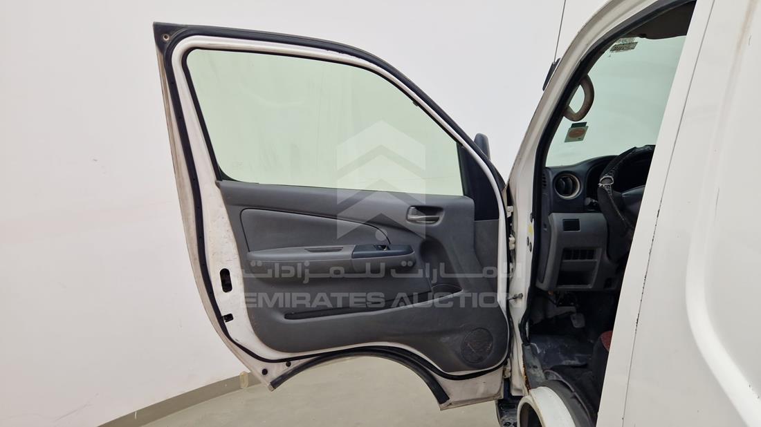 2015 Nissan Urvan — Front Left Door — Photo 5