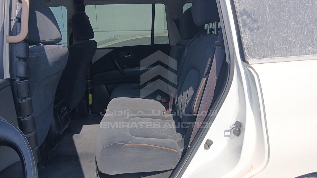 نيسان باترول 2019 — زاوية الراكب الخلفي اليسرى — صورة 19