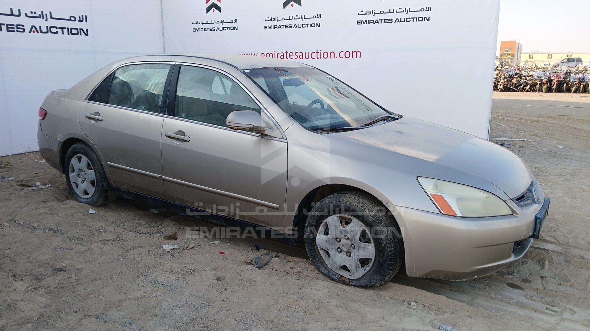 2005 HONDA ACCORD VIN: JHMCM56505C404812