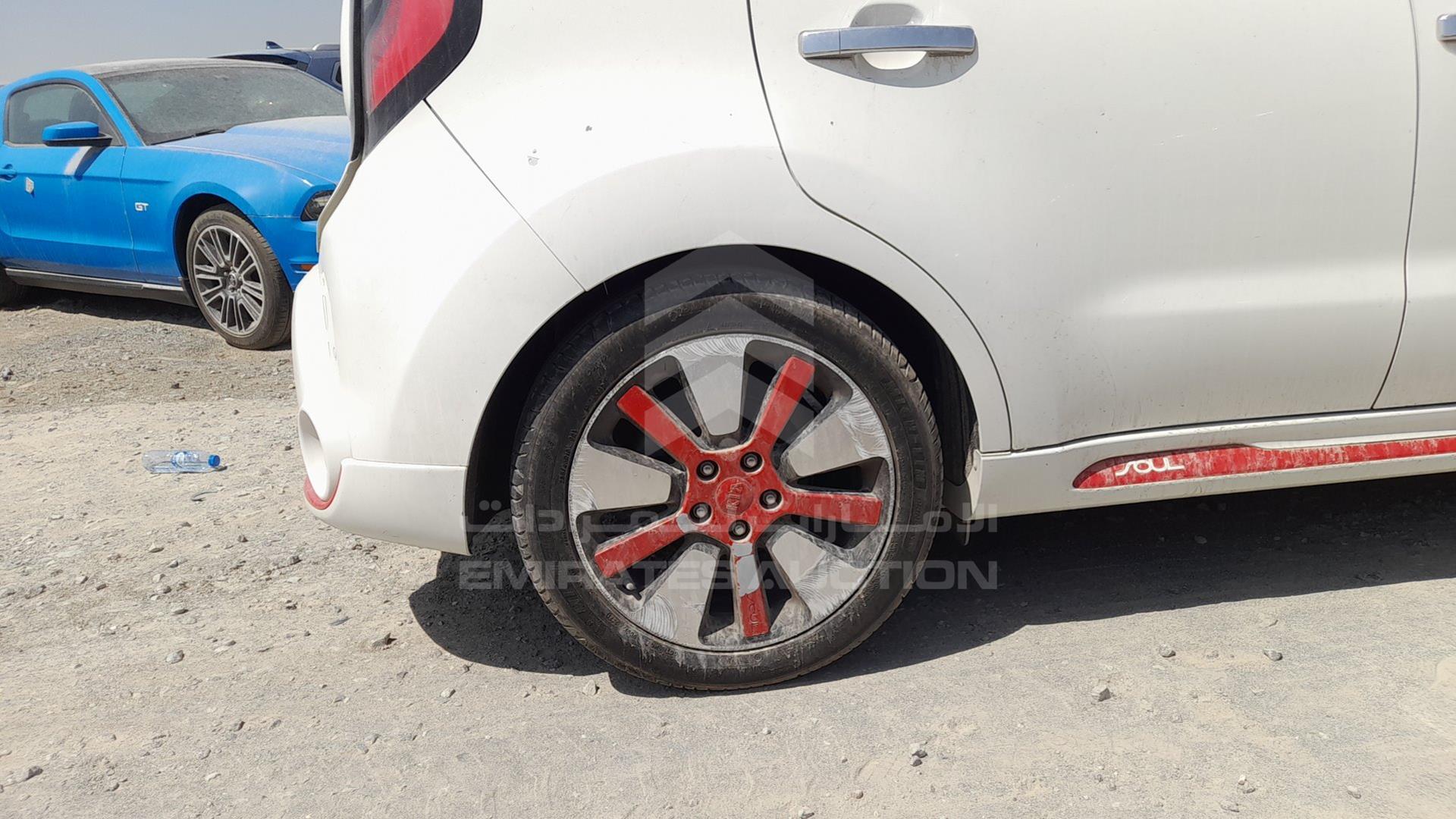 2015 KIA SOUL VIN: KNAJP8148F7174198