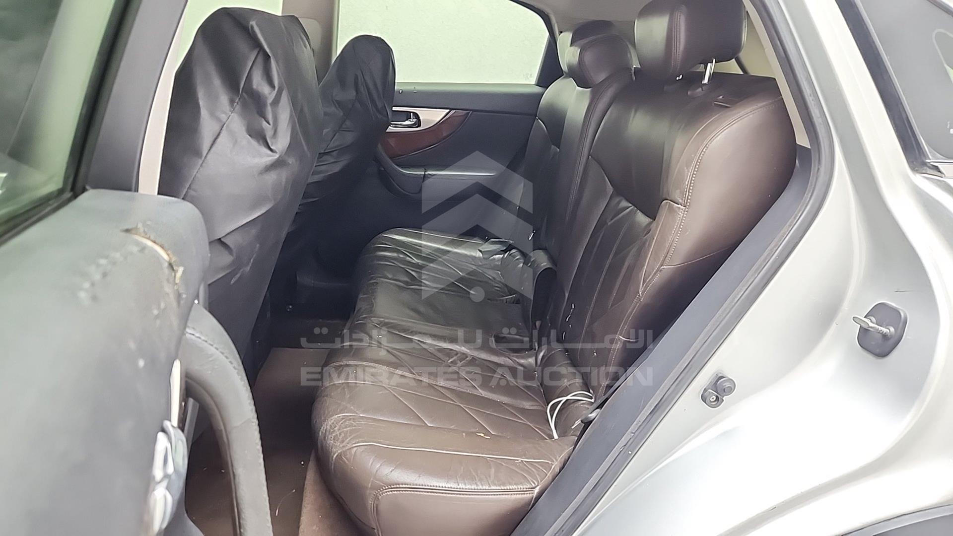 2010 INFINITI FX 35 VIN: JNRAS15Y1AM520107
