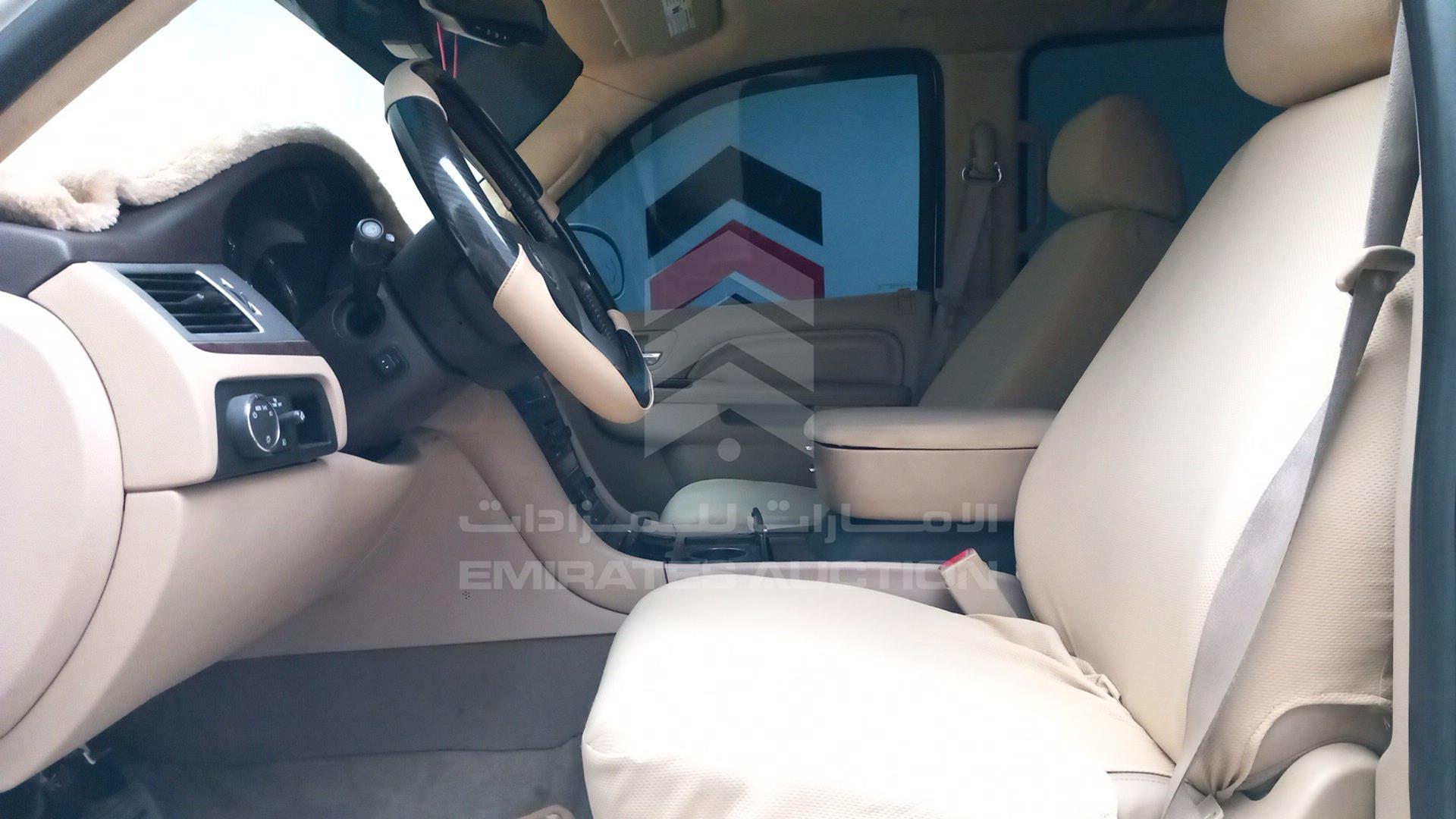 2011 CADILLAC ESCALADE VIN: 1GYS3EEJ1BR157902