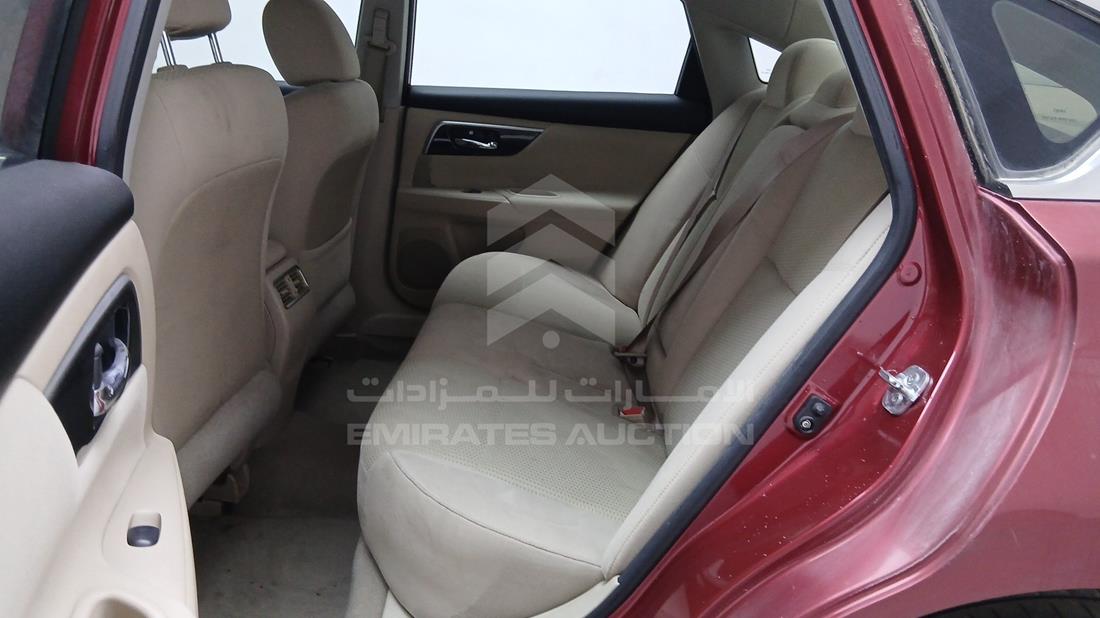 نيسان التيما 2014 — زاوية الراكب الخلفي اليسرى — صورة 24