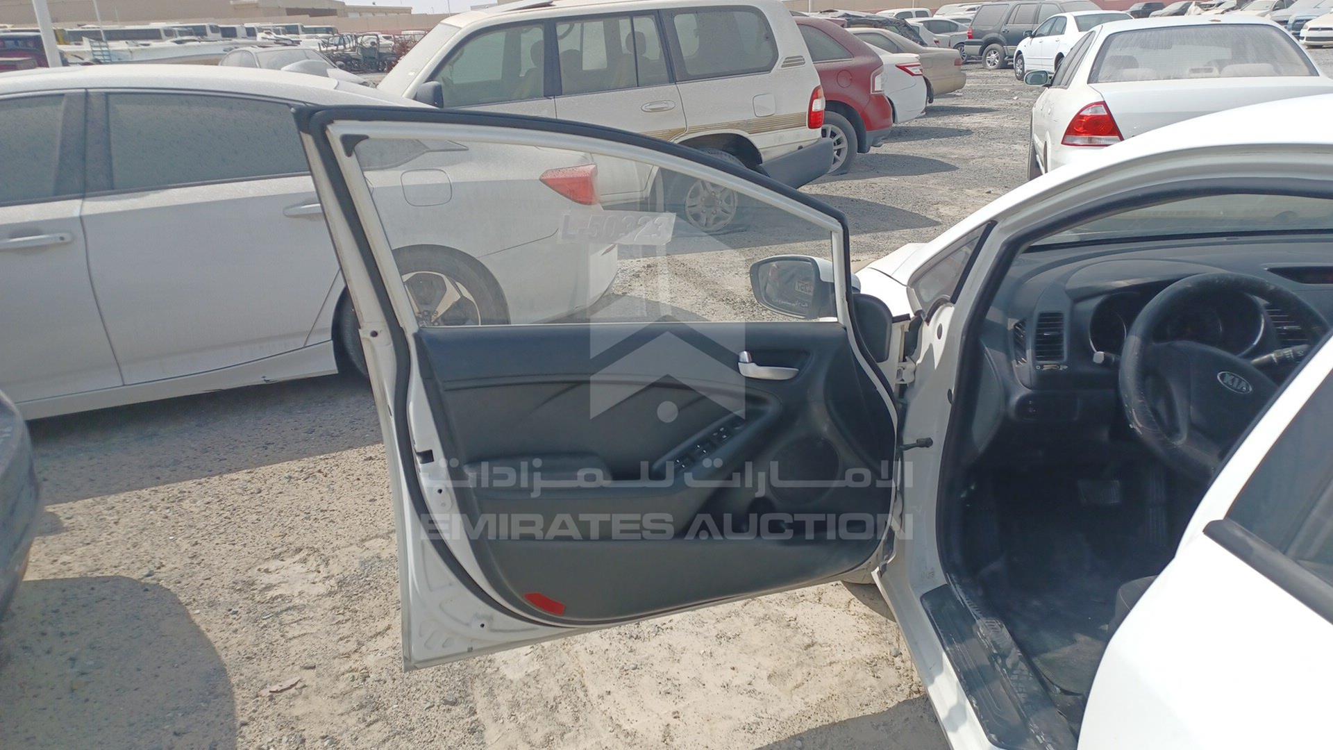 2016 KIA CERATO VIN: KNAFK4174G5553896