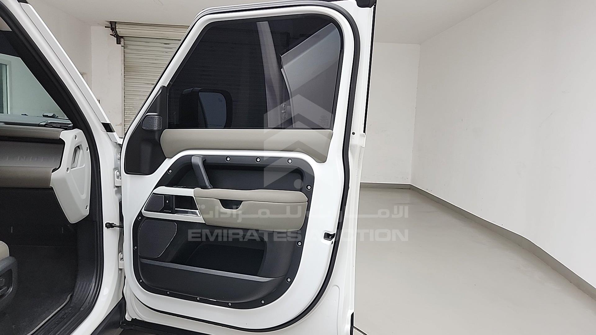 2021 LAND ROVER DEFENDER VIN: SALEA7BU2M2035119