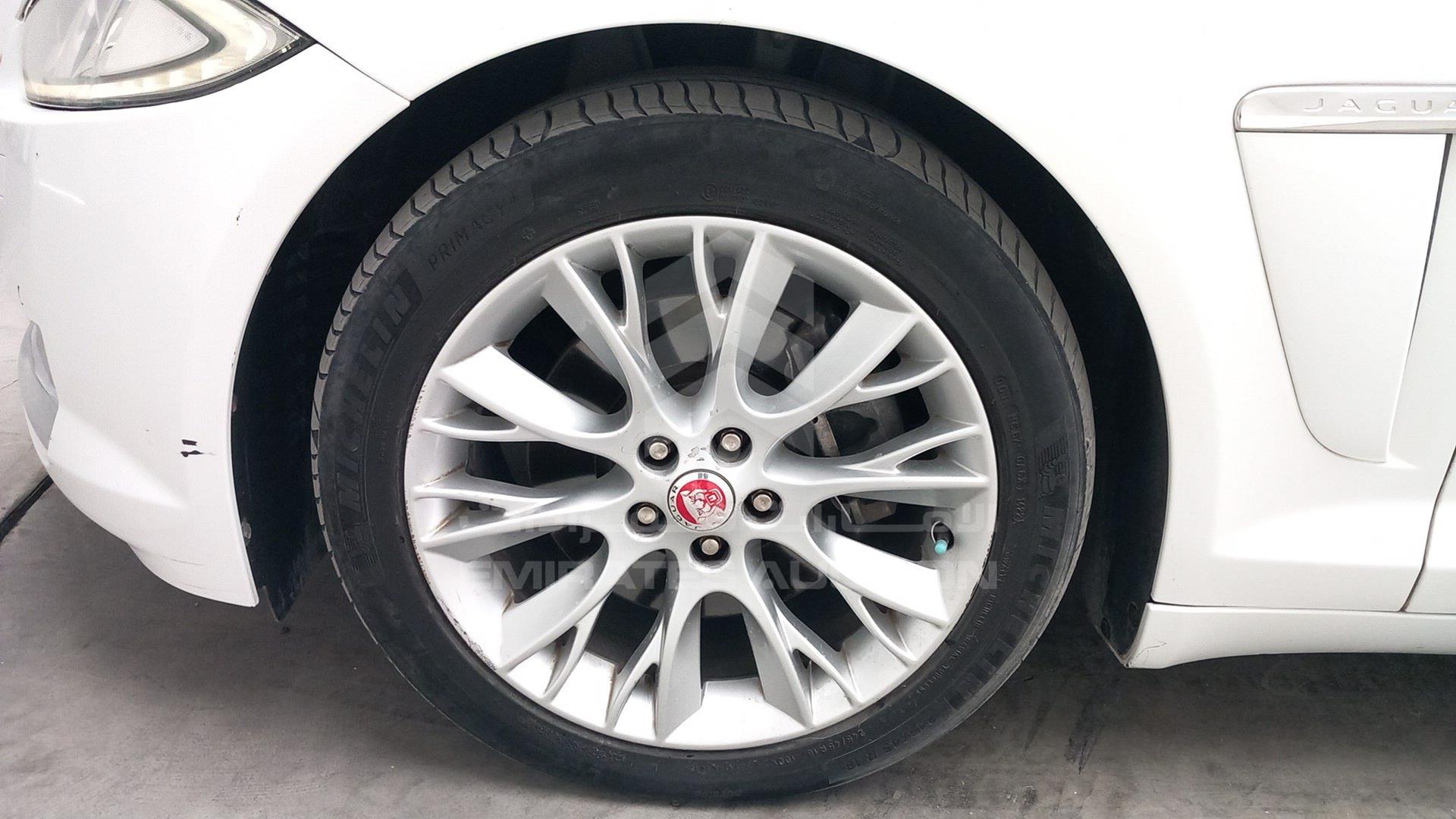 2015 JAGUAR XF VIN: SAJAA05NXFPU68552