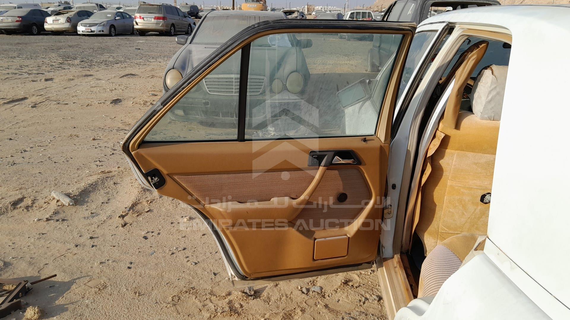0 MERCEDES E 300 VIN: WDB1240301A473378