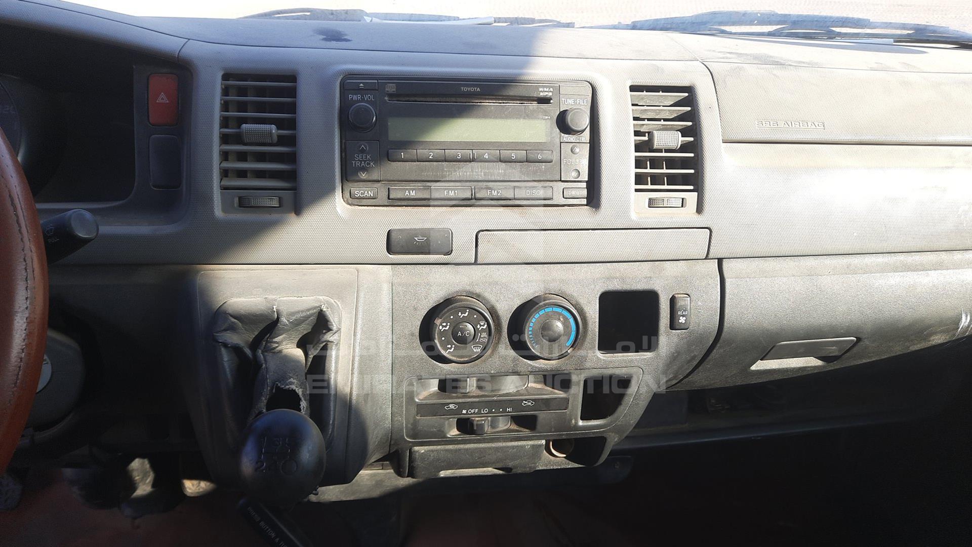 2013 TOYOTA HIACE VIN: JTGJX02P6D5032957