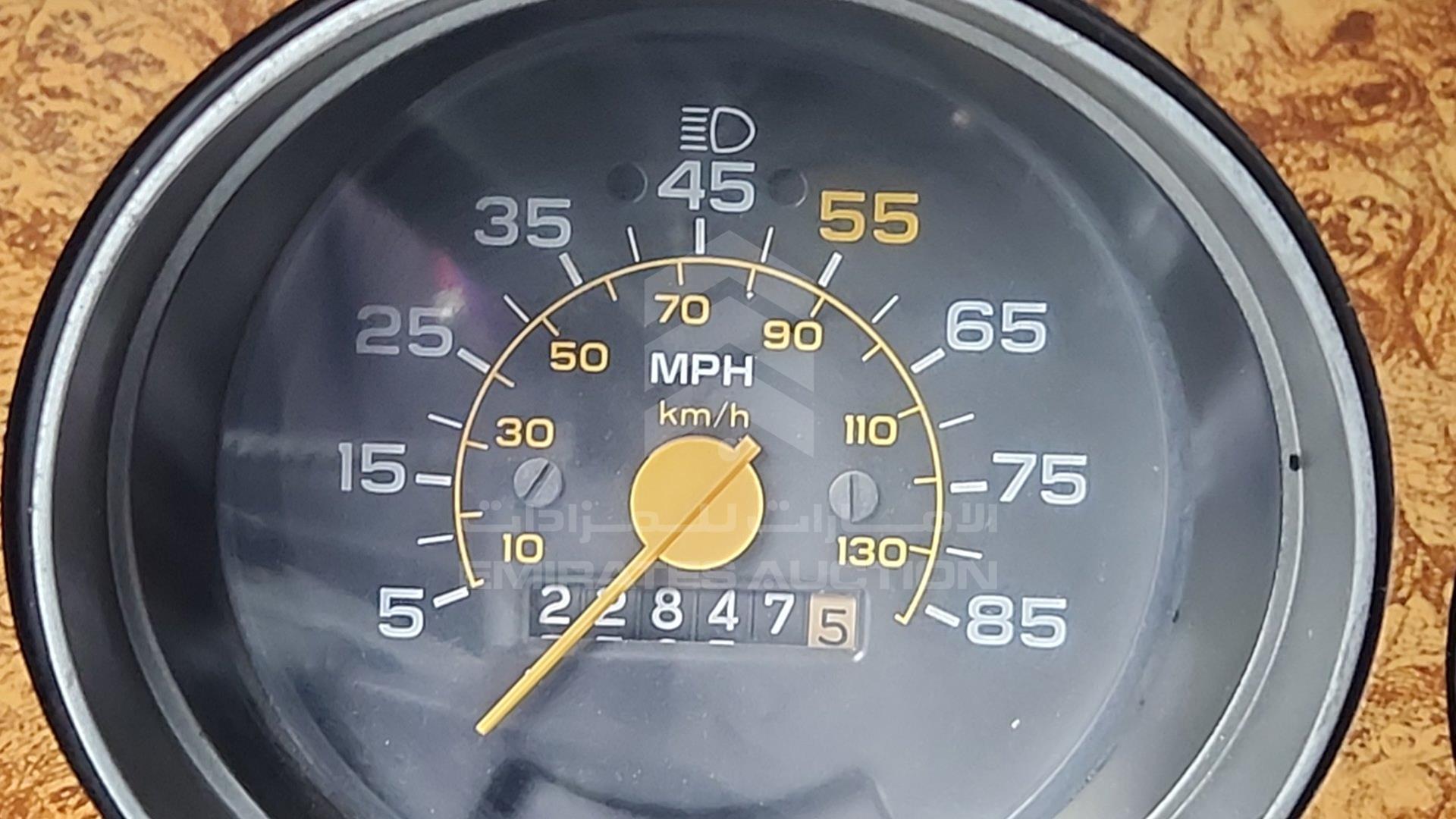 1985 CHEVROLET SILVERADO VIN: 1GCEK14H2FJ180672