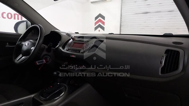 KNAPB8120D7397582 Auction: EmiratesAuction Lot: 409191 KNAPB8120D7397582 Kia Sportage 2013 SILVER Photo 21
