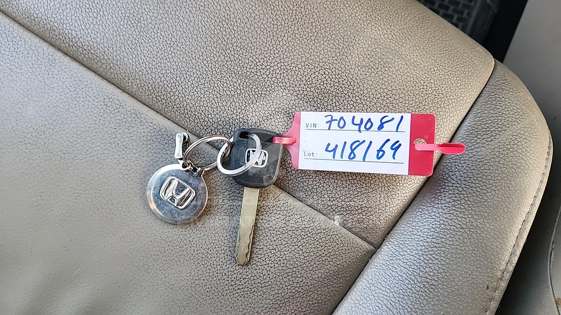 2013 HONDA PILOT VIN: 5FNYF4882DB704081
