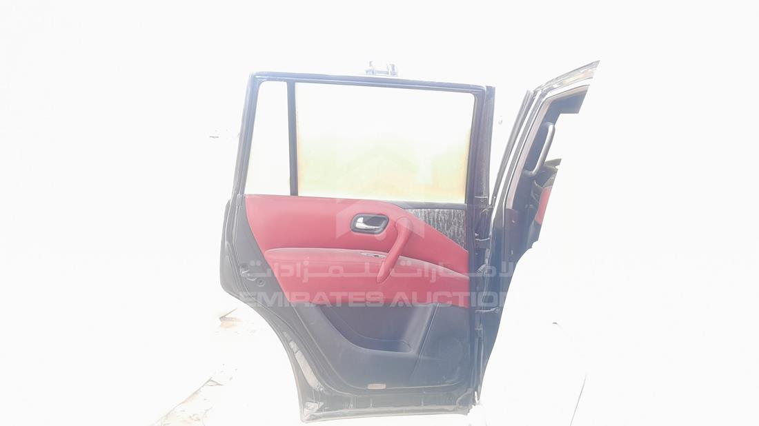 نيسان باترول 2011 — الباب الخلفي الأيسر — صورة 18