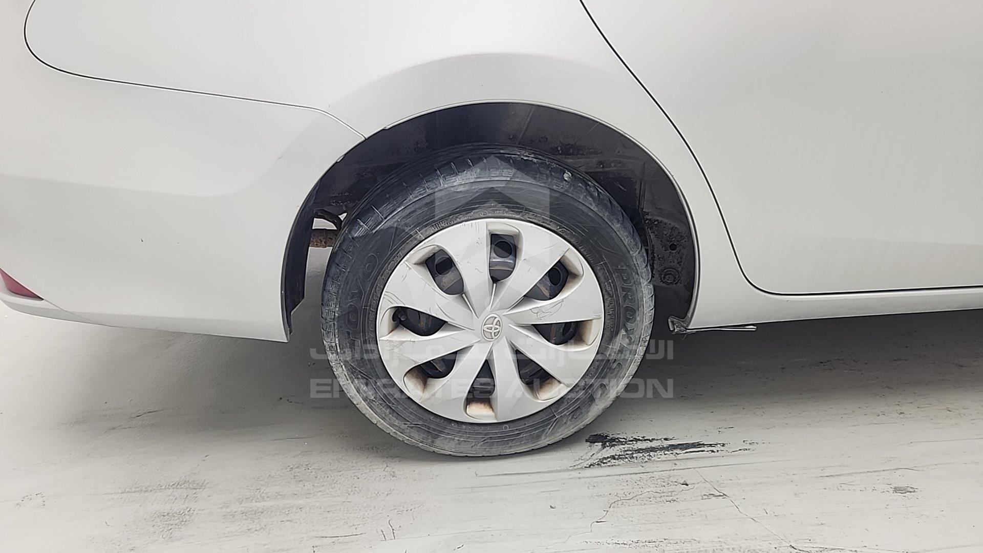 2015 TOYOTA YARIS VIN: MHFBT9F38F6037670