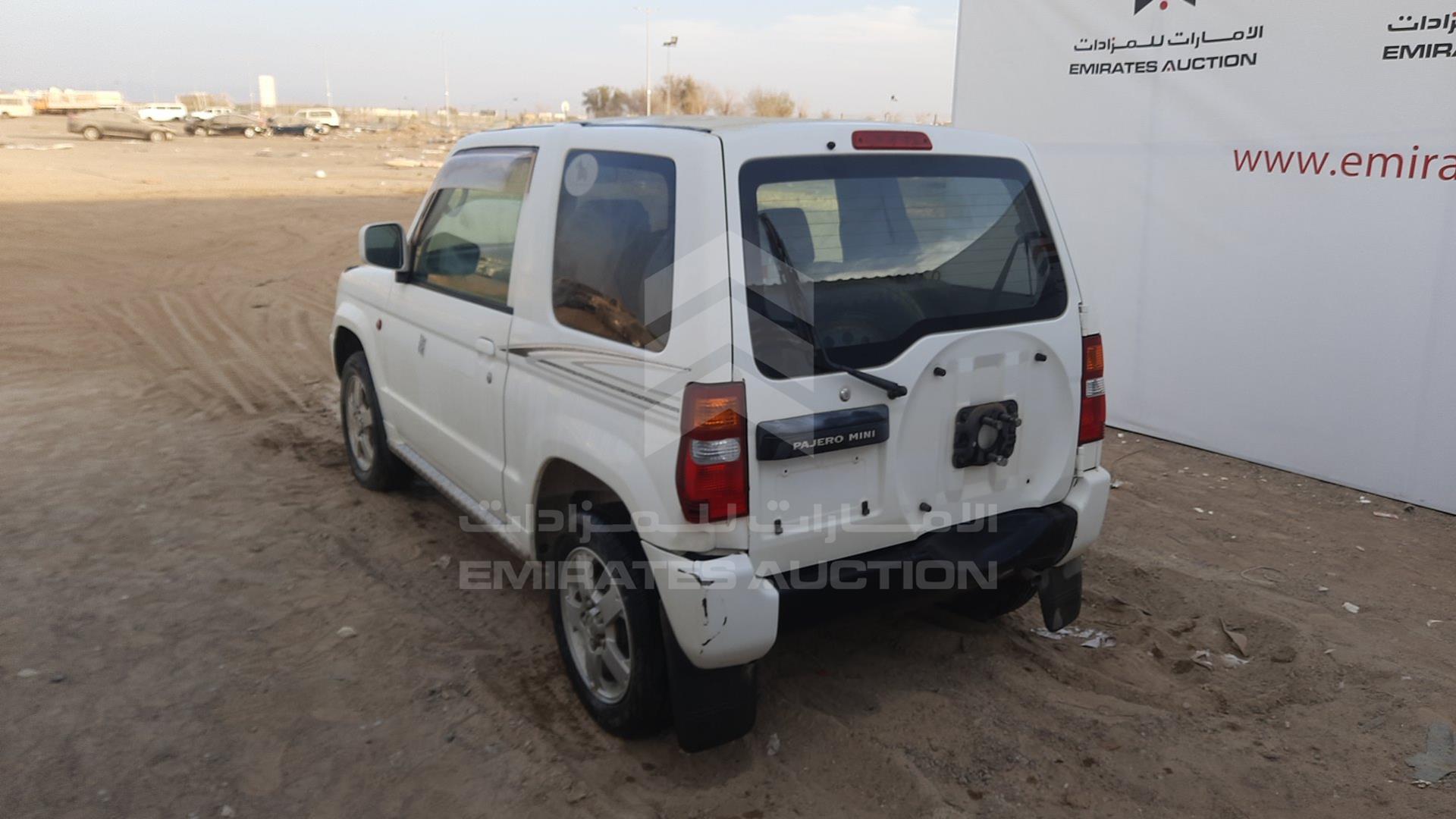 2001 MITSUBISHI PAJERO MINI VIN: H58A0212011