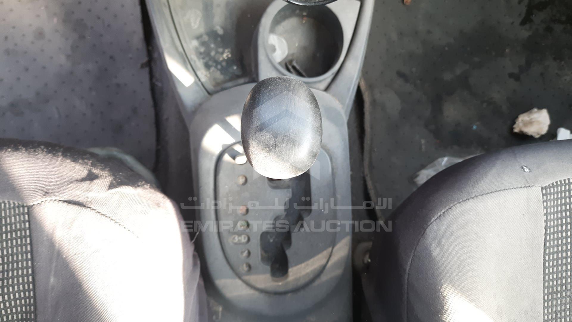 2009 TOYOTA YARIS VIN: JTDKW923795118274