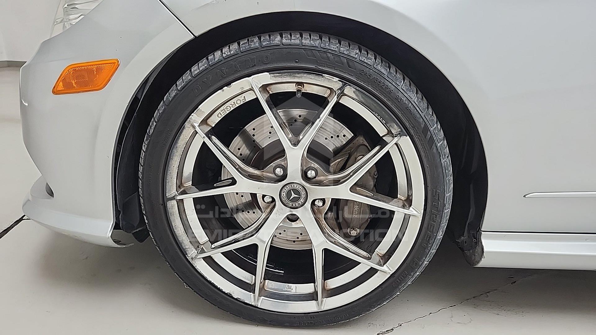 2011 MERCEDES E 550 VIN: WDDHF9AB3BA444093