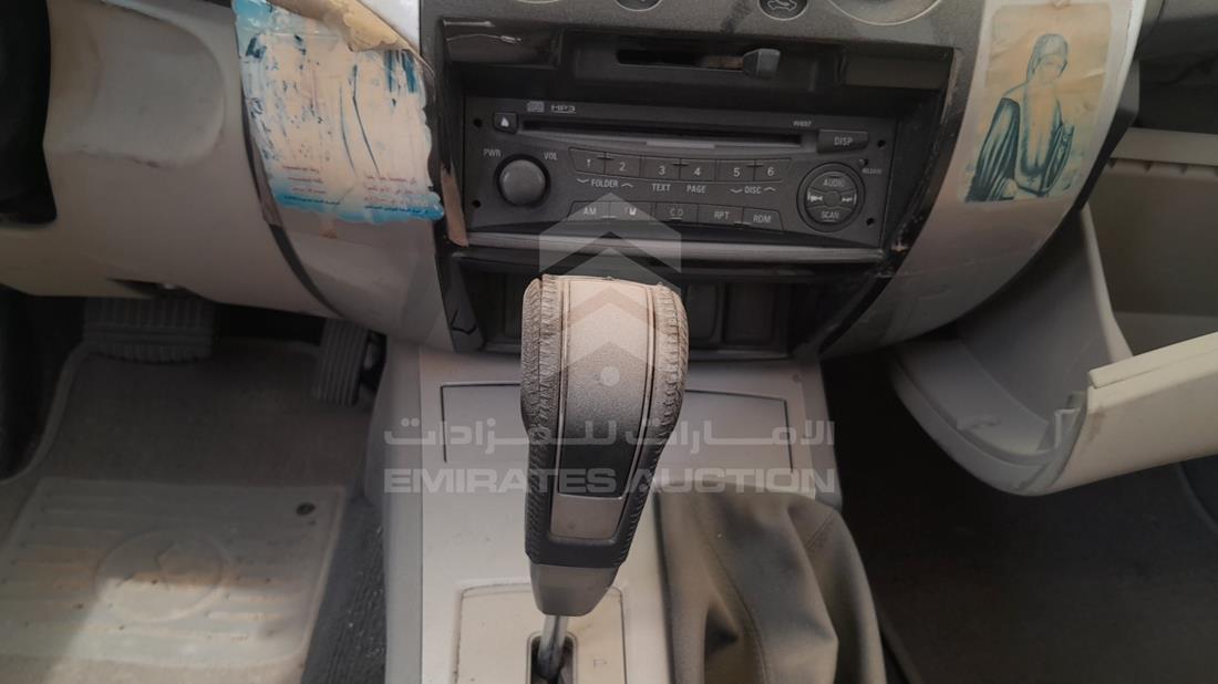 2009 Mitsubishi Pajero — Gear View — Photo 17