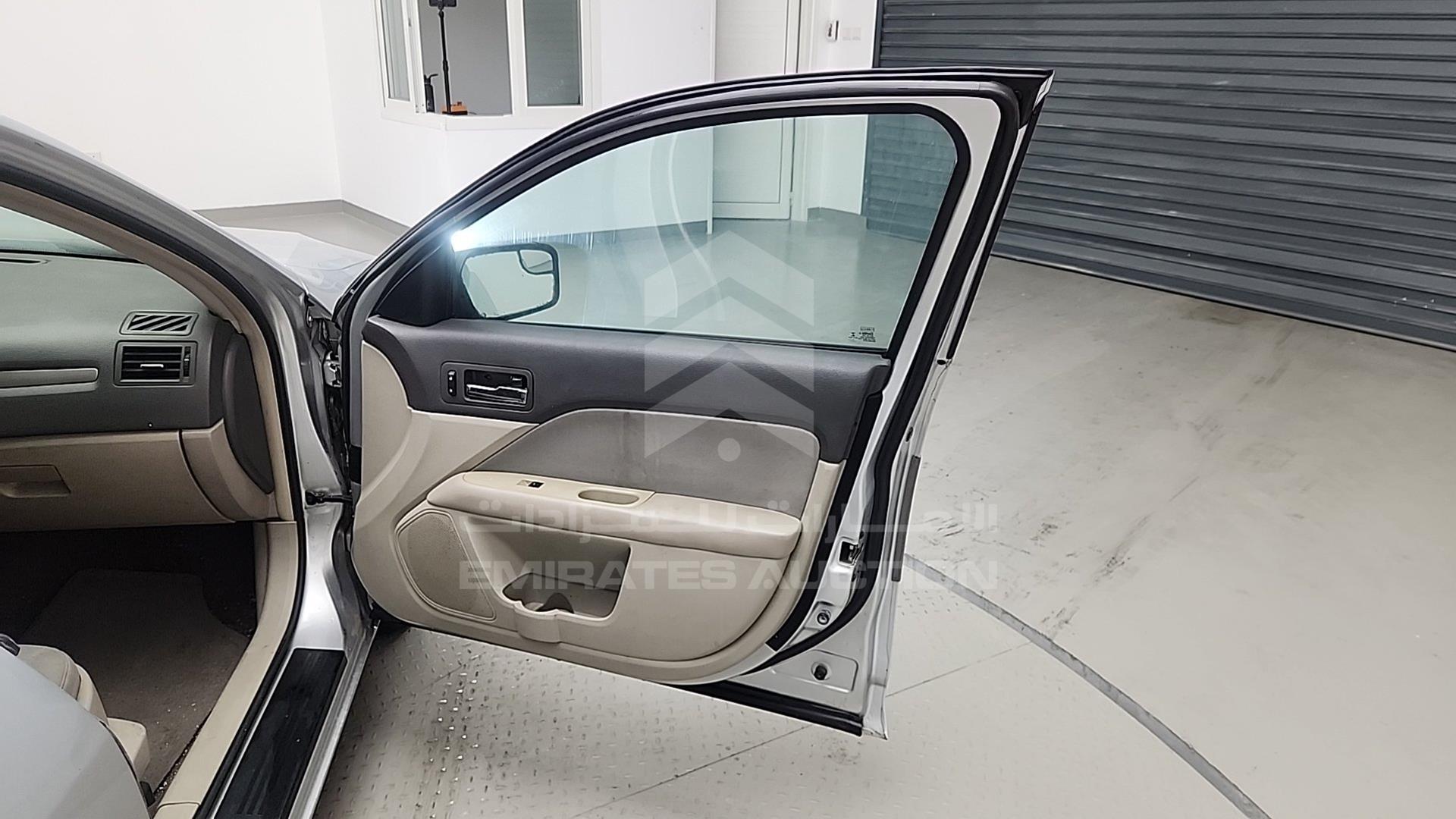 2012 FORD FUSION VIN: 3FAHP0GA2CR208792
