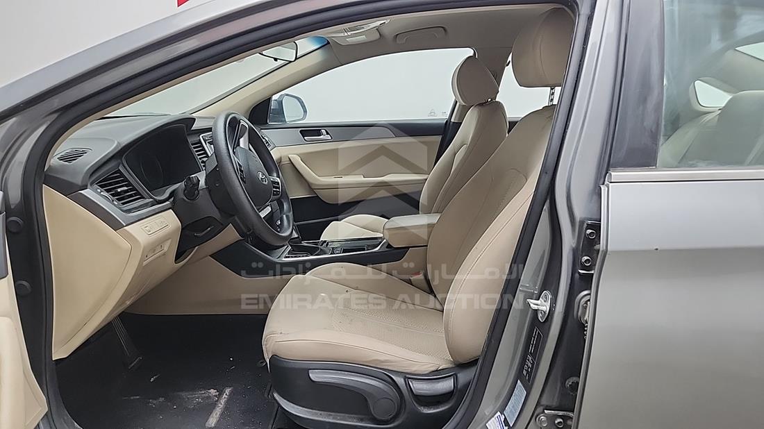 2018 Hyundai Sonata — Front Left Driver Seat View — Photo 14