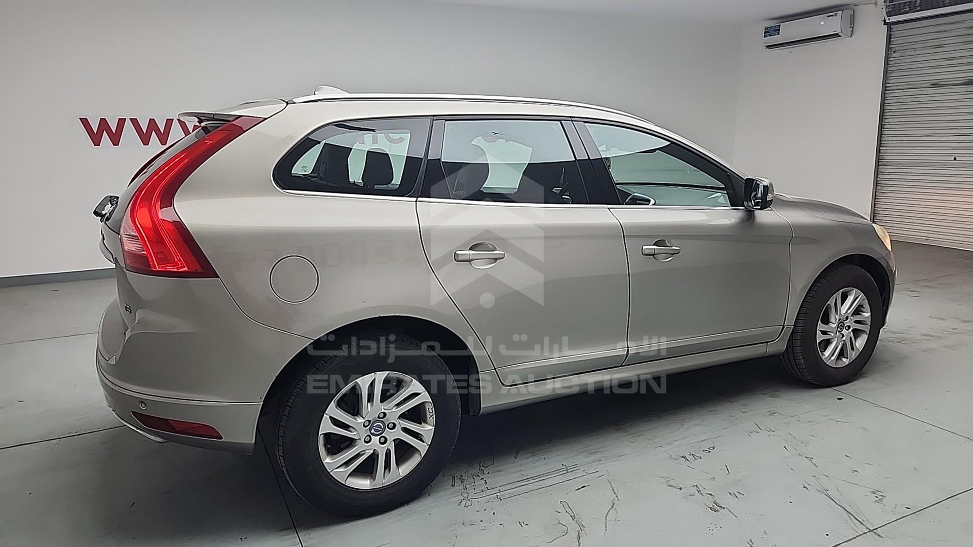 2014 VOLVO XC 60 VIN: YV147HDZ1E2559227