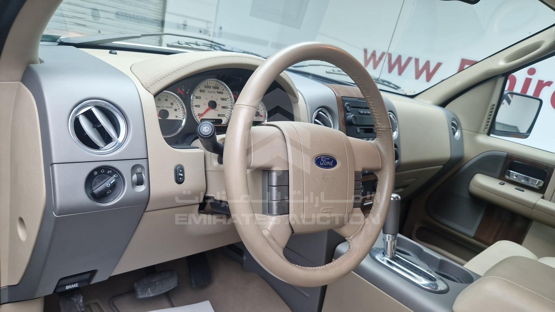 2004 FORD F-150 VIN: 1FTPW14594KC13029