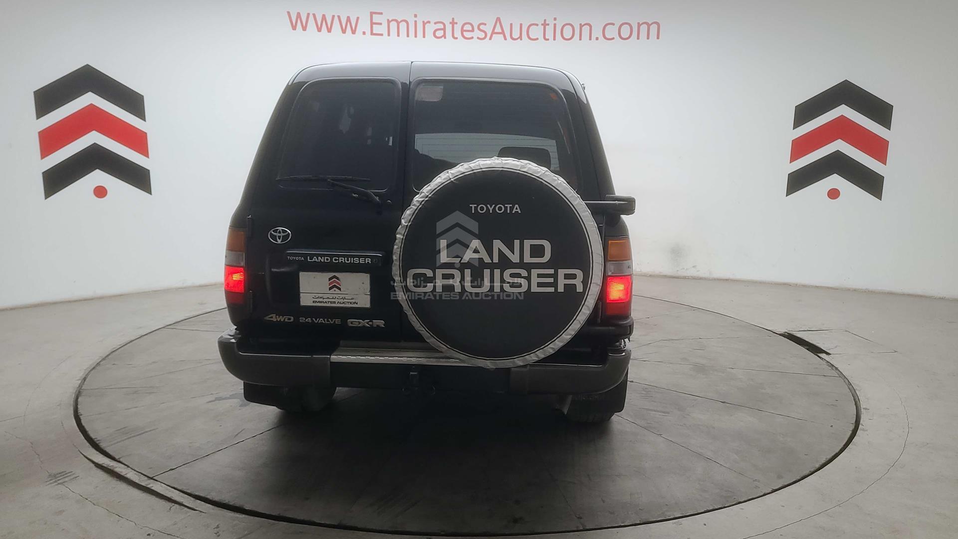 1996 TOYOTA LAND CRUISER VIN: FZJ800115226