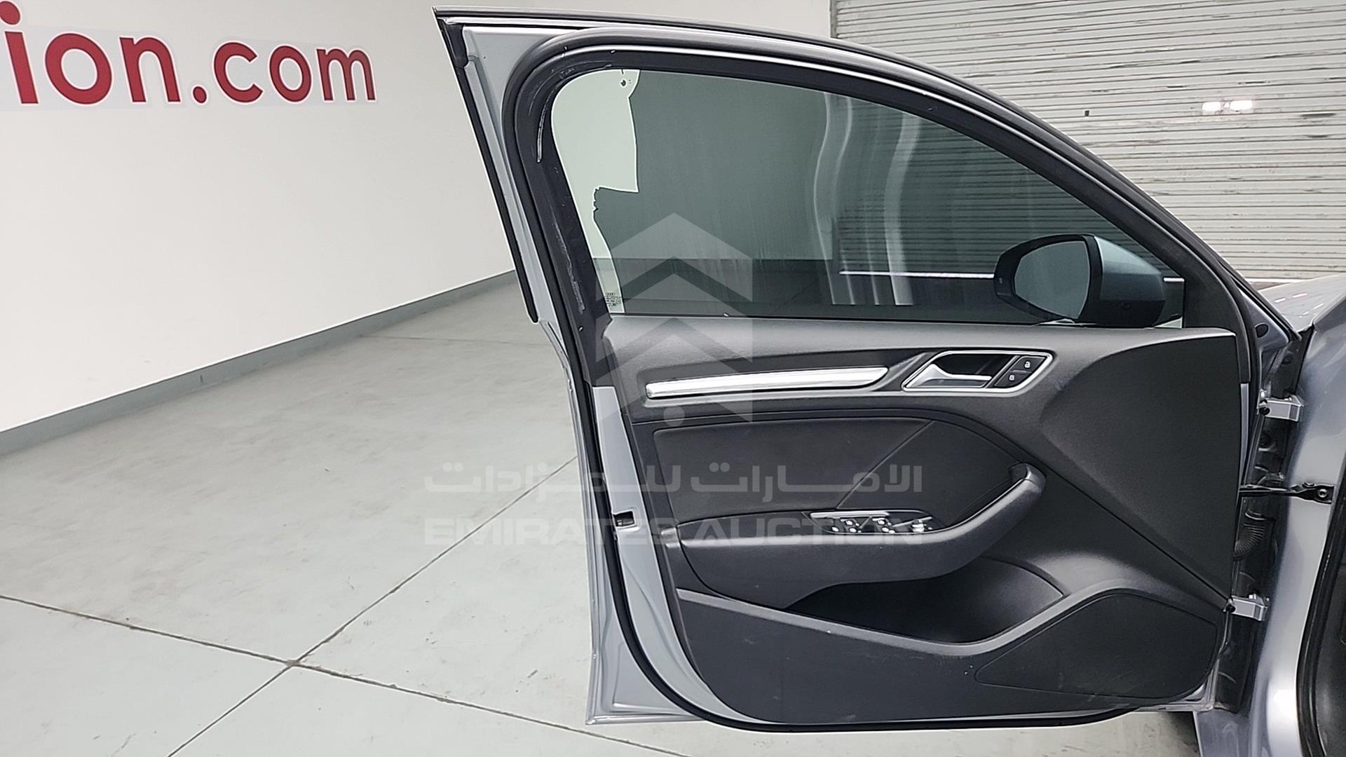 2019 AUDI A3 VIN: WAUZZZFF7K1007082