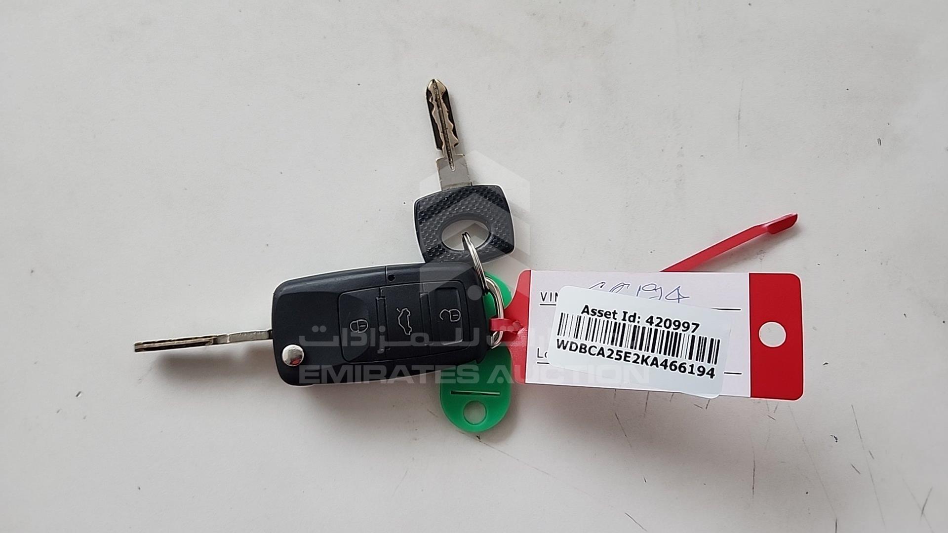 1989 MERCEDES SEL 300 VIN: WDBCA25E2KA466194