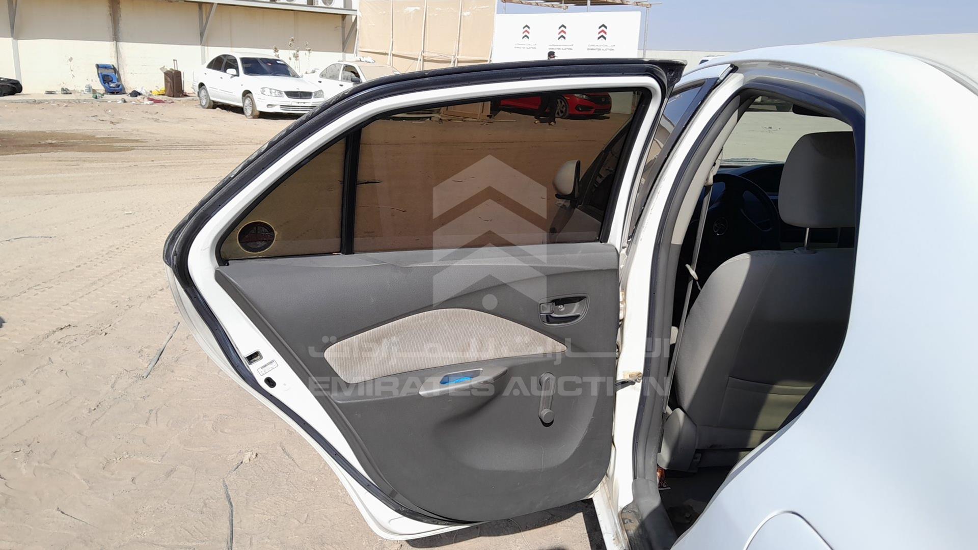 2009 TOYOTA YARIS VIN: JTDBW923394030750