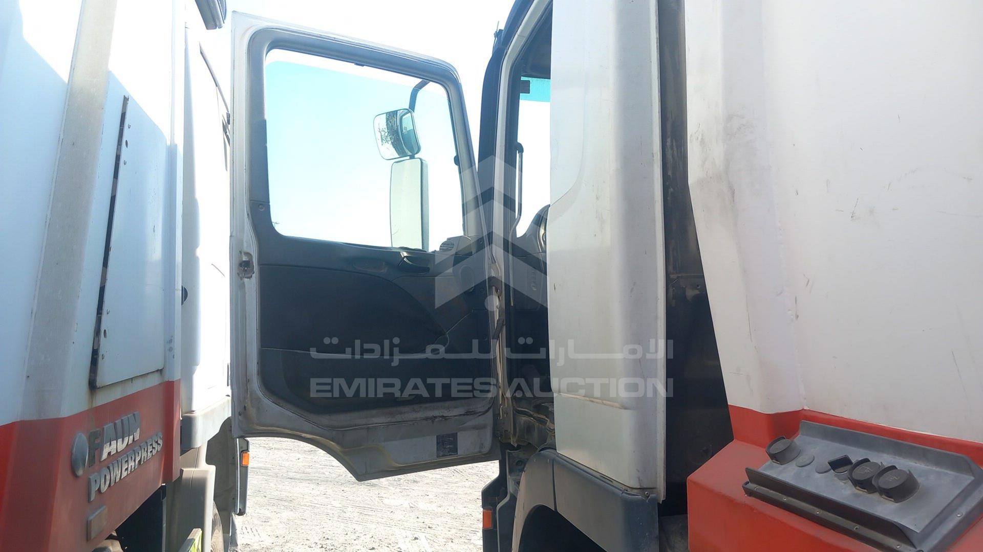 2008 MERCEDES ACTROS VIN: WDAKHCAA98L307769