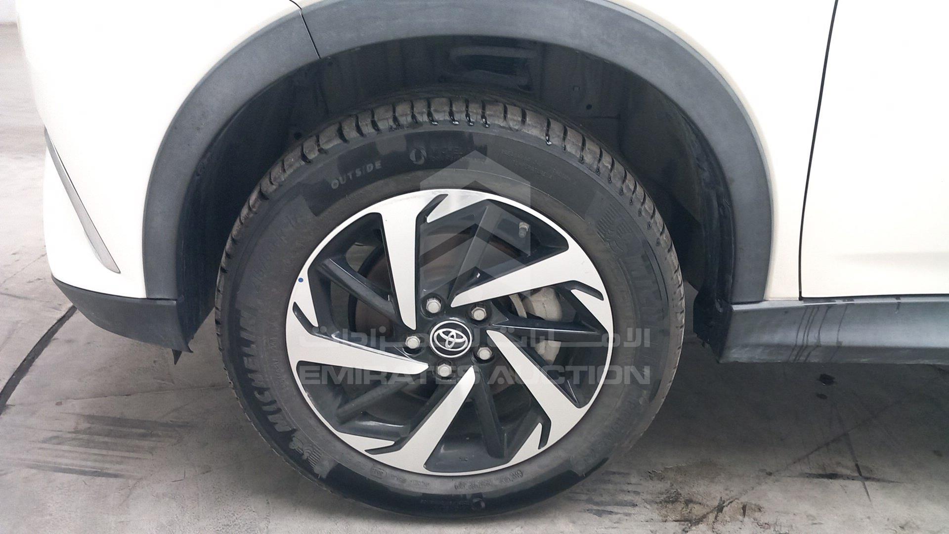 2019 TOYOTA RUSH VIN: MHKEF8BF9KK004985