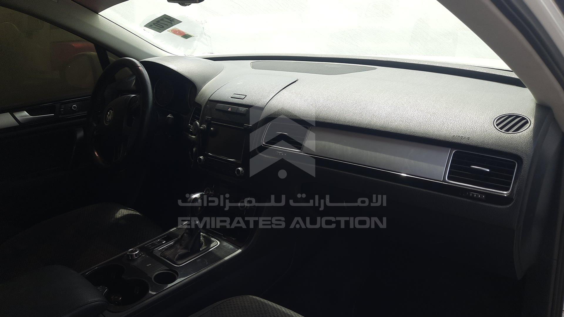 2013 VOLKSWAGEN TOUAREG VIN: WVGBC2BP7DD000268