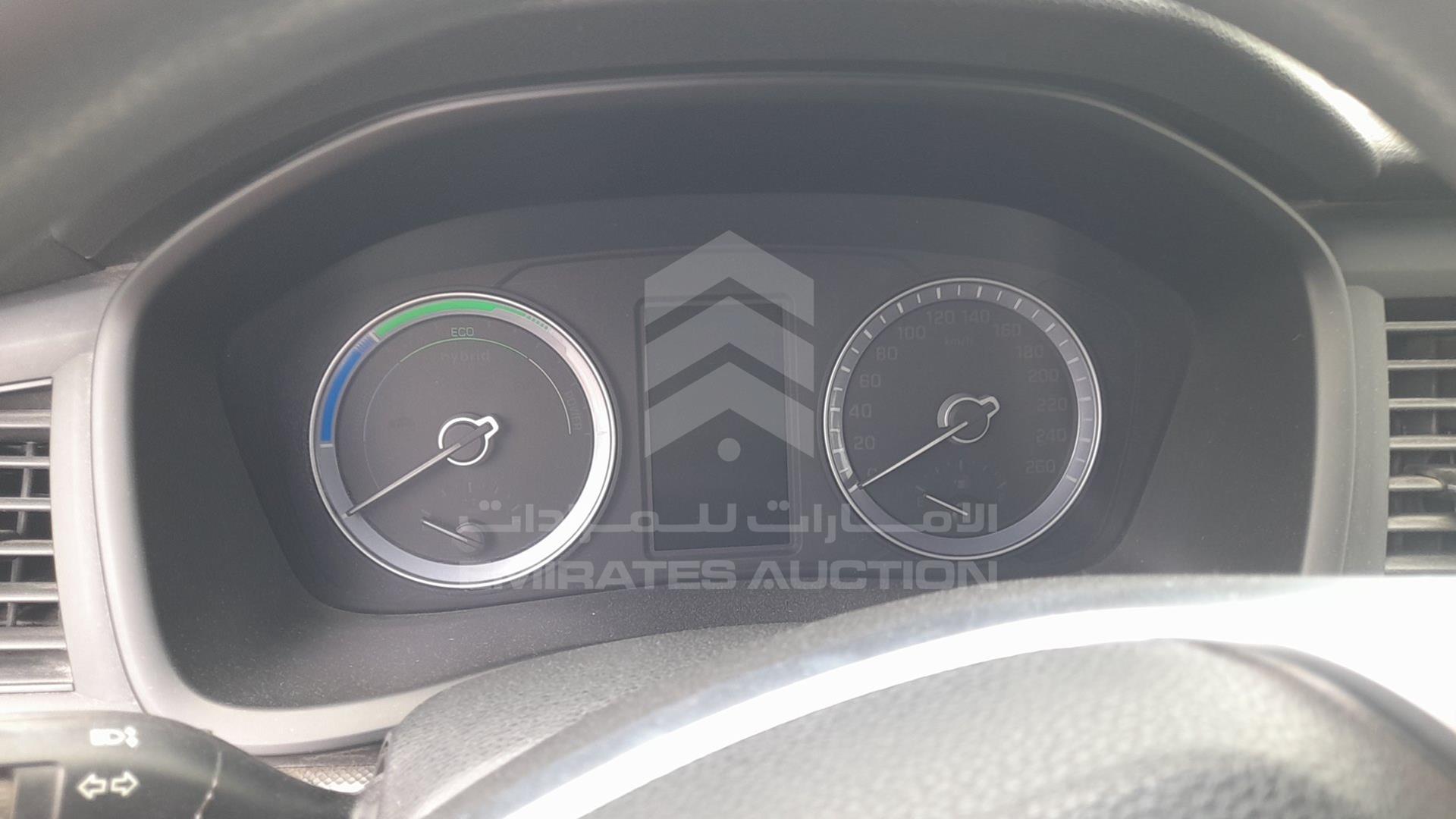 2019 HYUNDAI SONATA VIN: KMHE24136KA092983