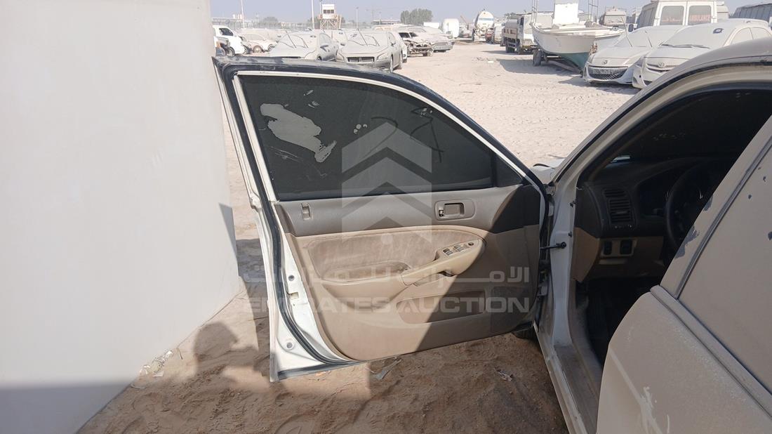 هوندا سيفيك 2004 — الباب الأمامي الأيسر — صورة 10