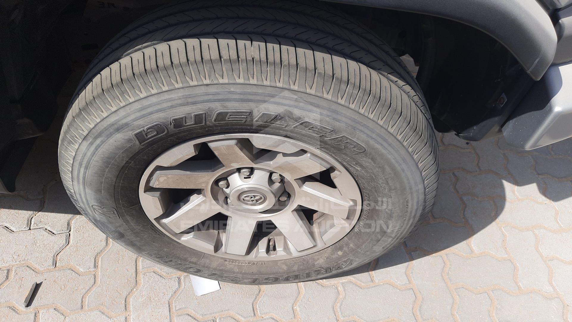 2014 TOYOTA FJ CRUISER VIN: JTEBU11F1EK198021