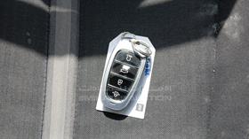 2021 Hyundai Sonata Hybrid — Keys — Photo 5 — Thumbnail