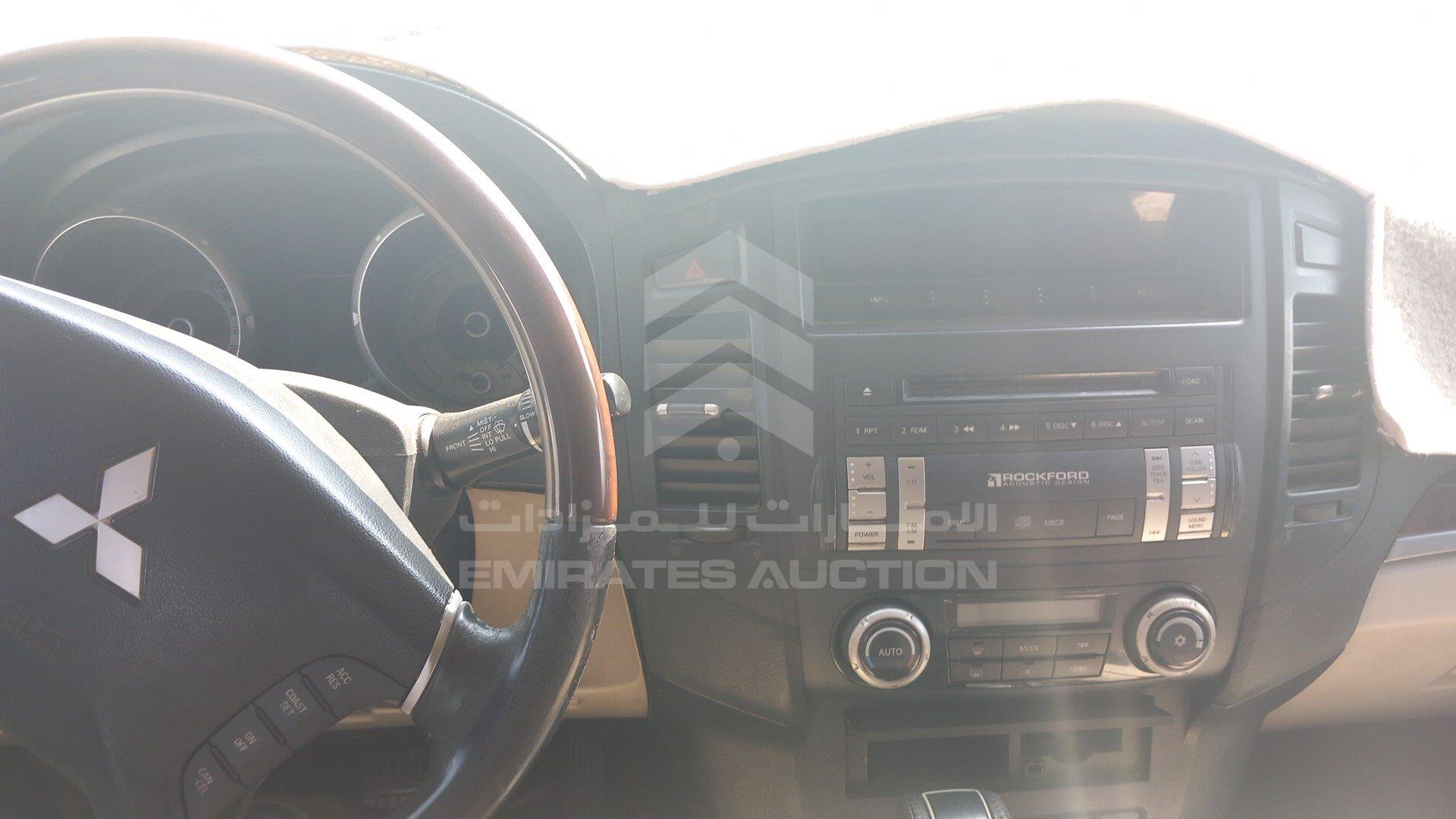 JMYLRV93W9J709996 - 2009 Mitsubishi Pajero - #465104